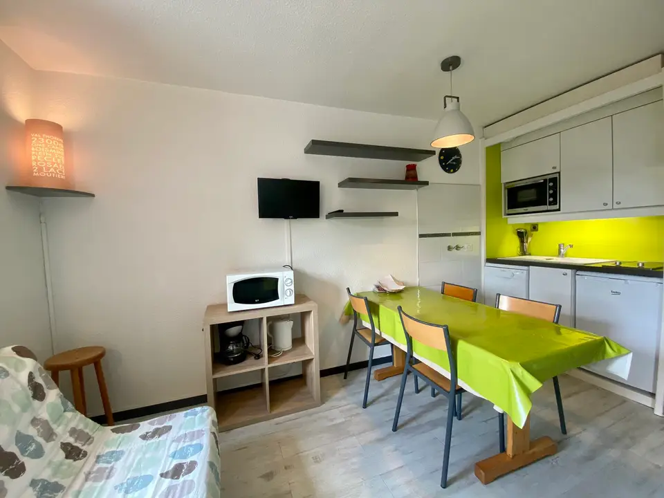 2-room apartment for 4